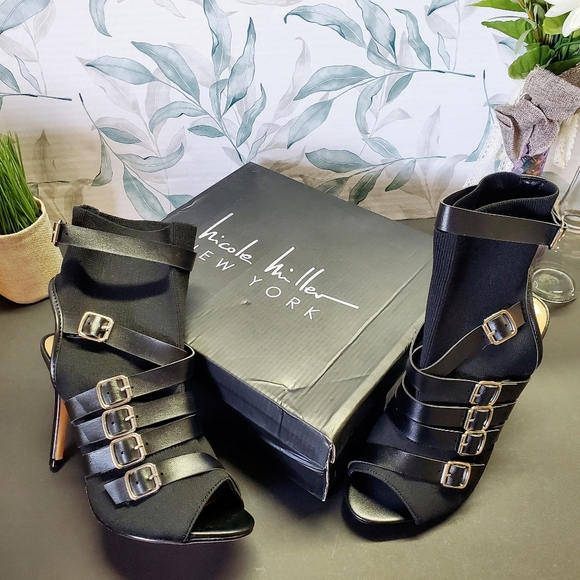 NICOLE MILLER | Boomer Strappy Peep Toe Heel sz 8 - Picture 2 of 7